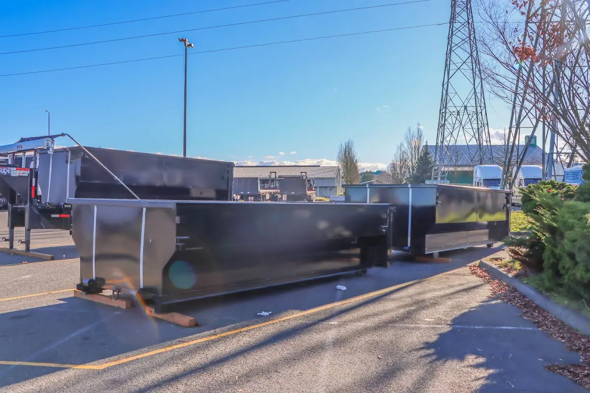 Professional dumpster rental and junk removal service in Hewitt